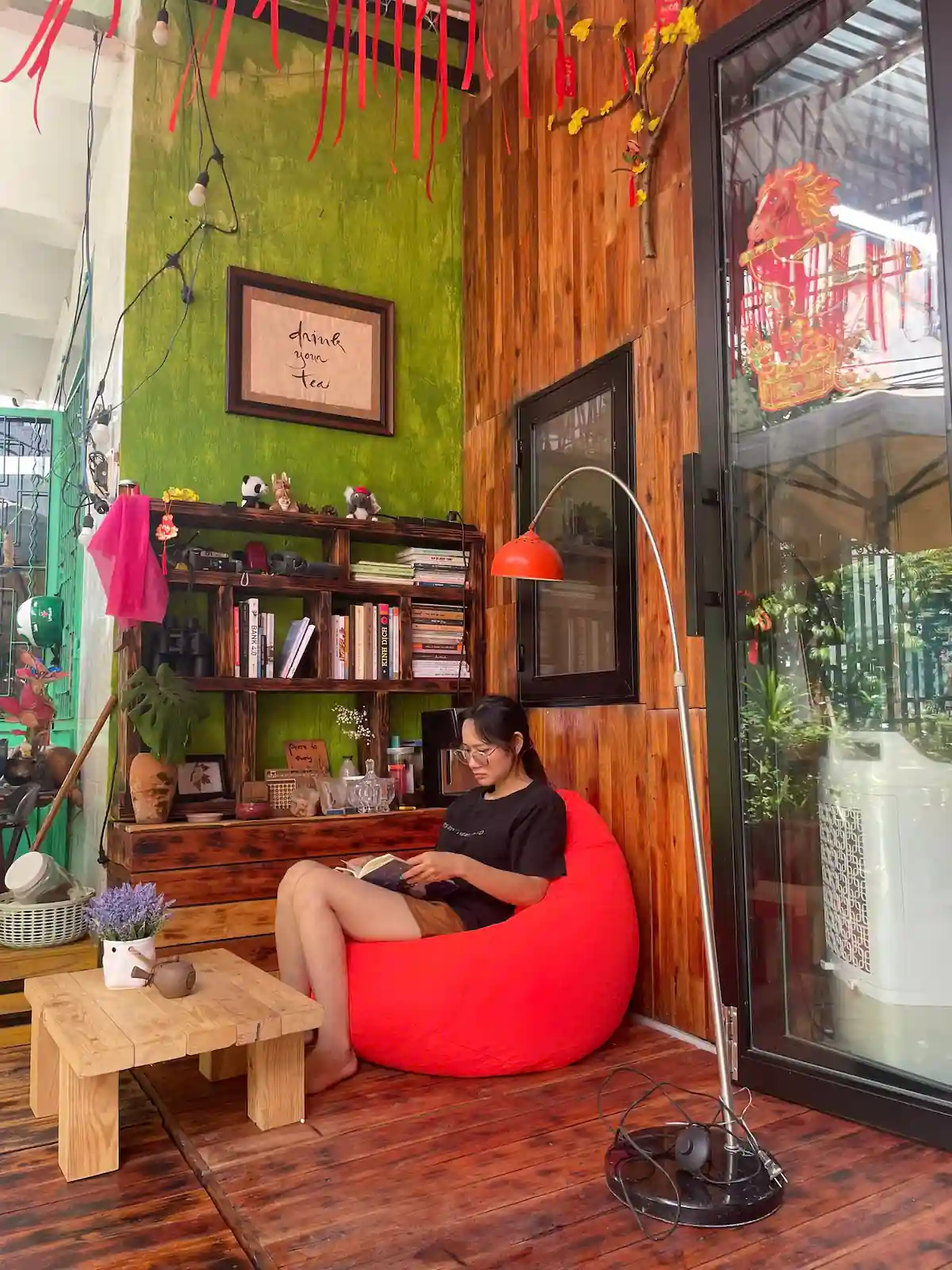 Pyramid — Cà Phê & Co-working